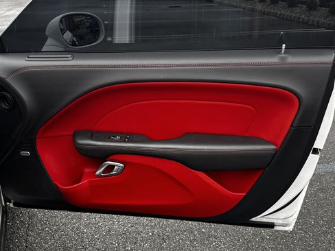 Used 2020 Dodge Challenger R/T Scat Pack w/ Dynamics Package image 27