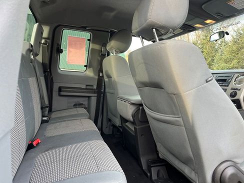 Used 2015 Ford F250 XLT w/ Snow Plow Prep Package image 32