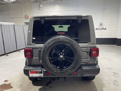 Used 2020 Jeep Wrangler Unlimited Sahara AWD/4WD image 5
