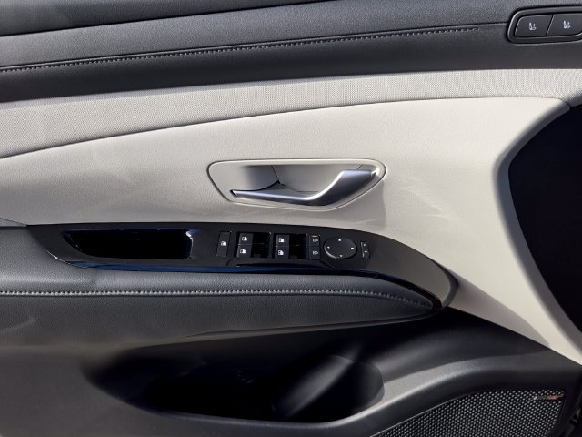 New 2026 Hyundai Tucson Limited FWD image 14