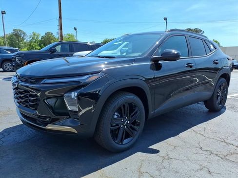 New 2026 Chevrolet Trax ACTIV w/ Driver Confidence Package FWD image 8