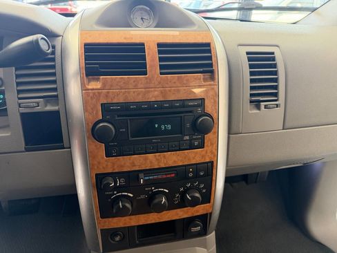 Used 2007 Chrysler Aspen Limited image 23