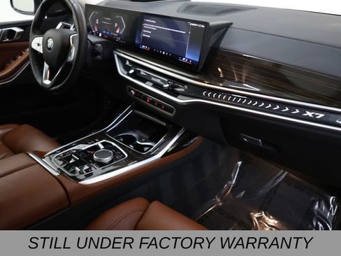 Used 2026 BMW X7 xDrive40i AWD/4WD image 18