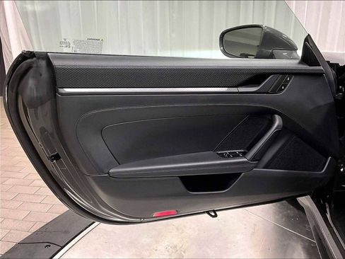 Used 2022 Porsche 911 GT3 image 25