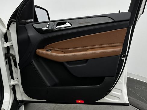 Used 2017 Mercedes-Benz GLE 43 AMG 4MATIC image 39