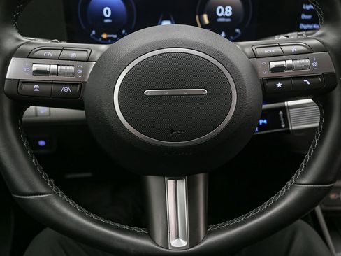 Used 2025 Hyundai Kona SEL AWD/4WD image 35