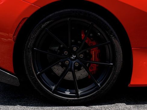 Used 2019 Ferrari 488 Pista Coupe RWD image 34