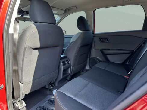 Certified 2021 Nissan Rogue S FWD image 17