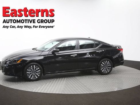 Used 2023 Nissan Altima 2.5 SV AWD/4WD image 58
