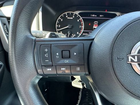 Used 2024 Nissan Rogue S FWD image 23