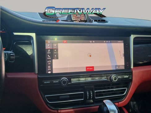 Used 2019 Porsche Macan S image 22