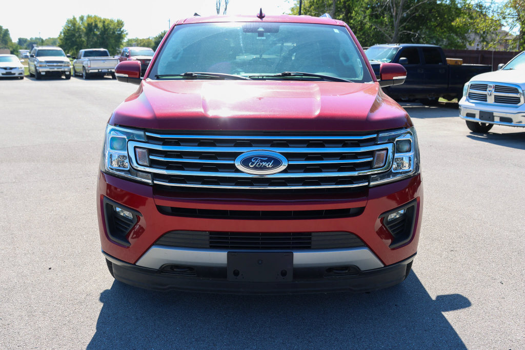 Used 2019 Ford Expedition Max XLT w/ Equipment Group 202A AWD/4WD image 2