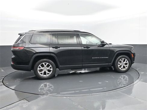 Used 2022 Jeep Grand Cherokee L Limited image 4