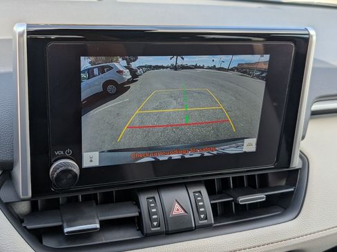Used 2023 Toyota RAV4 XLE Premium FWD image 6