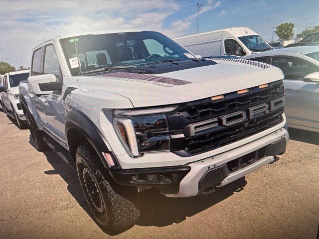 Used 2026 Ford F150 Raptor AWD/4WD image 4