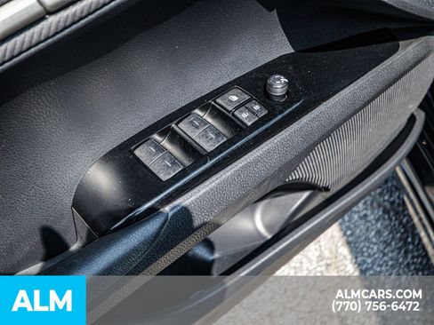 Used 2025 Toyota Camry SE image 53