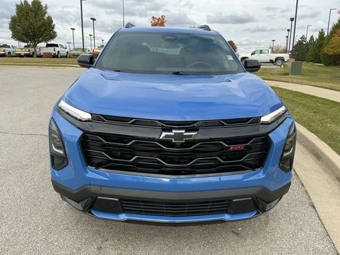 Used 2025 Chevrolet Equinox RS image 11