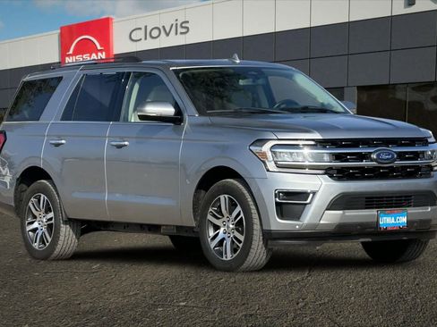 Used 2022 Ford Expedition Limited image 10