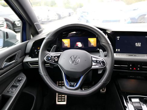 Used 2024 Volkswagen Golf R image 27