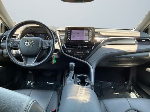 Used 2024 Toyota Camry SE FWD image 10