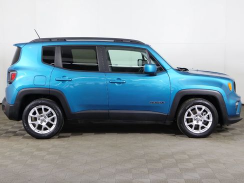 Used 2020 Jeep Renegade Latitude w/ Popular Equipment Group FWD image 15