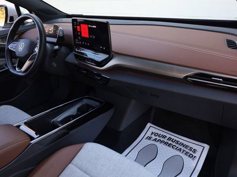 Used 2023 Volkswagen ID.4 Pro image 28