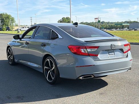 Used 2021 Honda Accord Sport Special Edition image 4