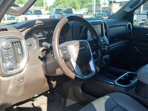 Used 2021 GMC Sierra 1500 SLT w/ SLT Premium Plus Package AWD/4WD image 8