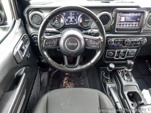 Used 2023 Jeep Wrangler Unlimited w/ Cold Weather Group AWD/4WD image 14