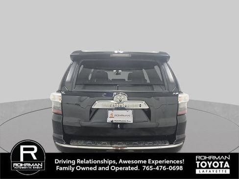 Used 2016 Toyota 4Runner SR5 AWD/4WD image 5