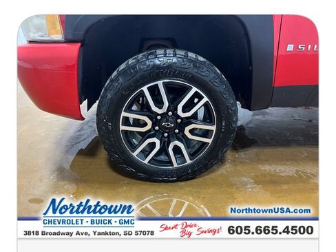 Used 2009 Chevrolet Silverado 1500 W/T w/ LS Package AWD/4WD image 13