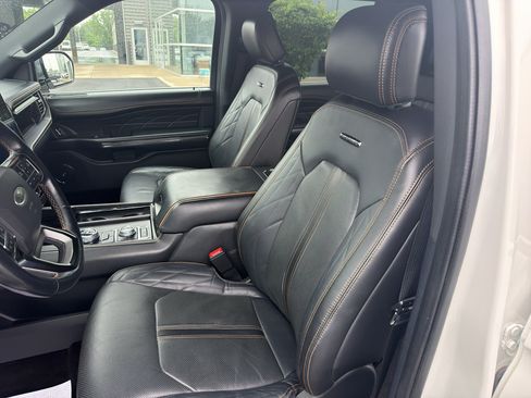 Used 2022 Ford Expedition Platinum AWD/4WD image 15