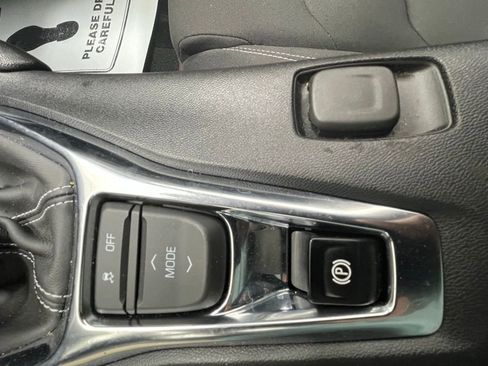 Used 2020 Chevrolet Camaro SS image 18