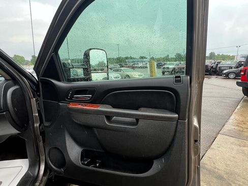 Used 2014 GMC Sierra 3500 SLT image 16