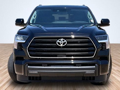 Used 2024 Toyota Sequoia SR5 w/ SR5 Premium Package AWD/4WD image 3
