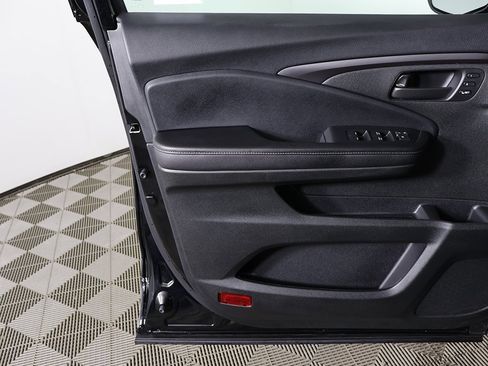 Used 2024 Honda Passport EX-L image 22