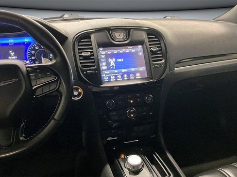 Used 2021 Chrysler 300 S image 9