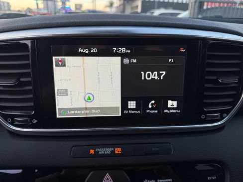 Used 2020 Kia Sportage EX w/ EX Technology Package FWD image 22