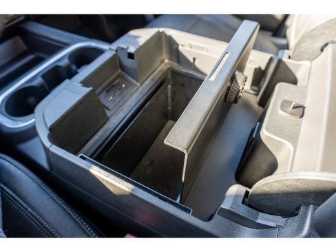 Used 2019 GMC Sierra 1500 SLT w/ SLT Premium Package image 32