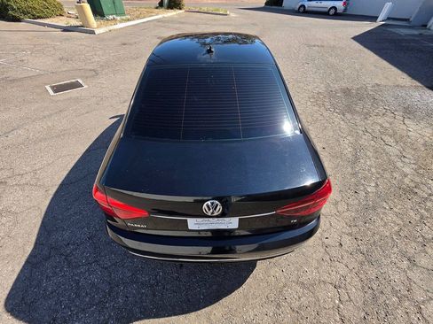 Used 2017 Volkswagen Passat 1.8T R-Line FWD image 15