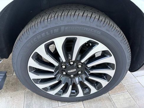 Certified 2024 Lincoln Navigator Black Label AWD/4WD image 35