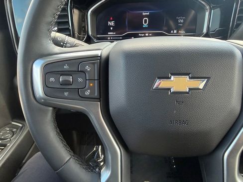 Used 2024 Chevrolet Silverado 1500 LT image 25