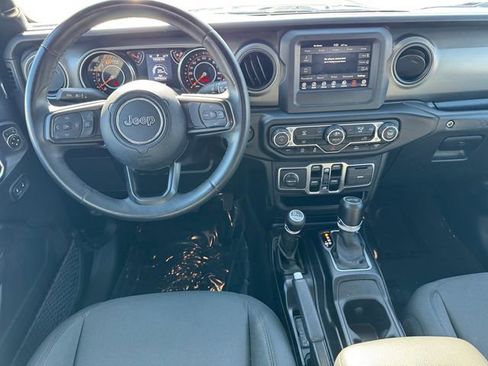 Used 2022 Jeep Wrangler Unlimited Sport image 11