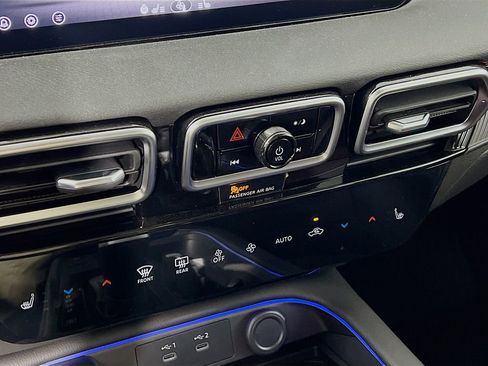 New 2026 Nissan Sentra SR w/ SR All Weather Package image 15