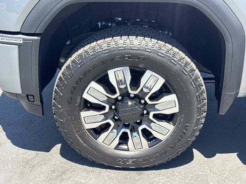 New 2026 GMC Sierra 2500 Denali w/ Denali Reserve Package AWD/4WD image 30