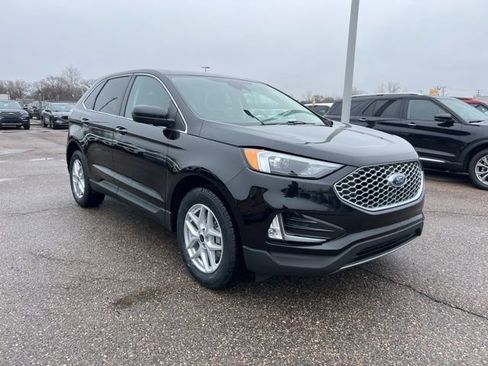 Certified 2023 Ford Edge SEL w/ Convenience Package image 3