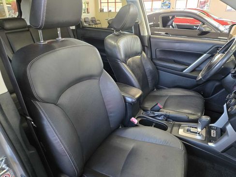 Used 2014 Subaru Forester 2.5i Limited AWD/4WD image 24
