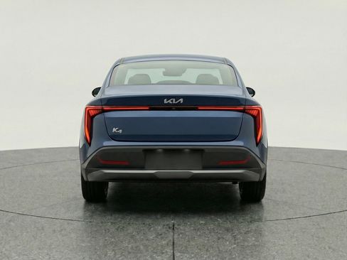 Used 2025 Kia K4 LXS image 7