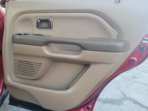 Used 2004 Honda Pilot EX image 26