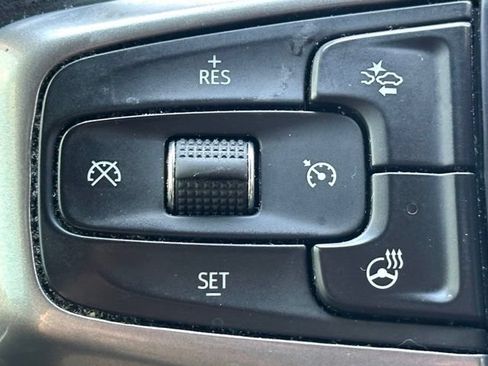 Used 2023 Chevrolet Silverado 1500 RST w/ Redline Edition AWD/4WD image 23